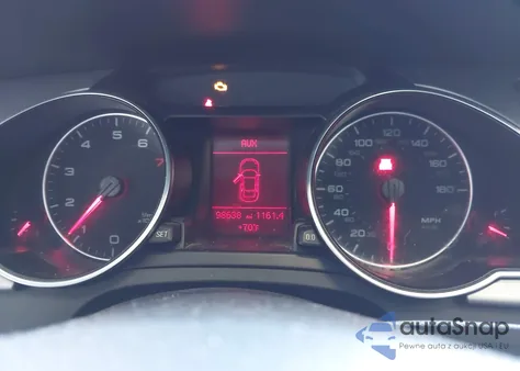 2010 Audi A5 2.0T Premium z USA, uszkodzony, nr VIN WAUGFAFR2AA000681